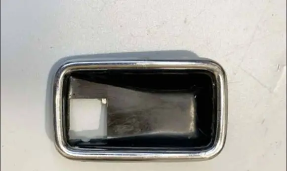 Mercedes-Benz S W116 Front door handle cover 1087660511