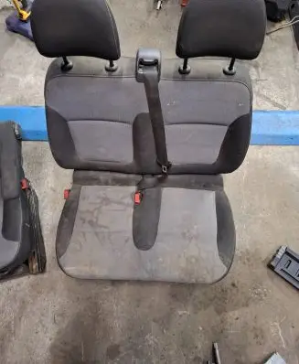 Opel Vivaro Front double seat 