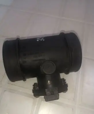 Chrysler Voyager Mass air flow meter 0281002132 4861076