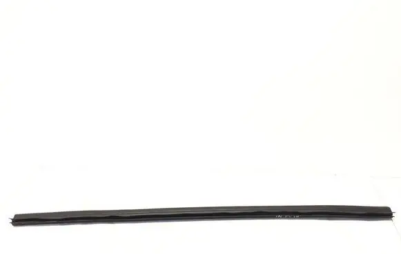 Audi A5 8T 8F Engine compartment rubber 8T0823723A 8T0823733A