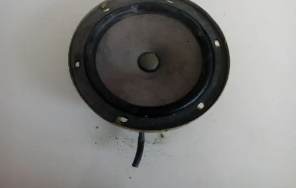 Subaru Forester SF Front door speaker