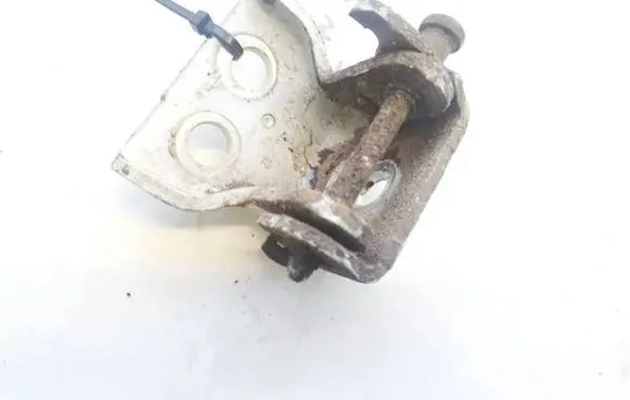 Peugeot Partner Front door upper hinge