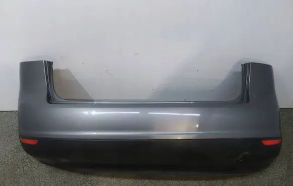 Volkswagen Golf V Front bumper 