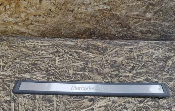 Mercedes-Benz E W211 Front sill trim cover A2116801335