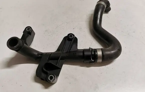 Mercedes-Benz C AMG W205 Engine coolant pipe/hose A2058301701