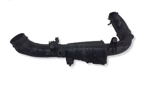 Volvo XC40 Turbo air intake inlet pipe/hose 8888819849 D36ZC 32222145