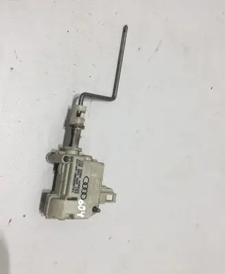 Fuel tank cap lock motor