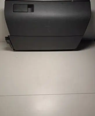 Volkswagen Touran I Glove box