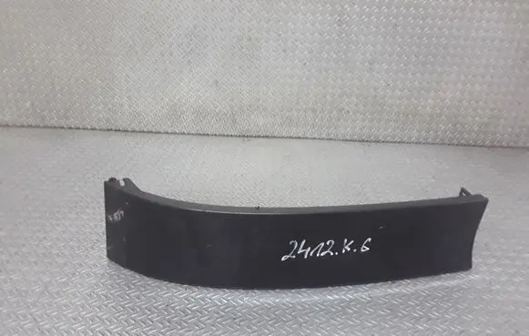 Audi A3 S3 8L Rear/tail light trim molding 8L0807871C