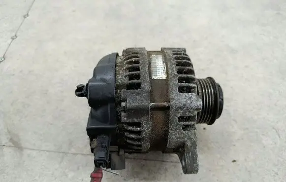 Alfa Romeo 159 Generator/alternator 50500728
