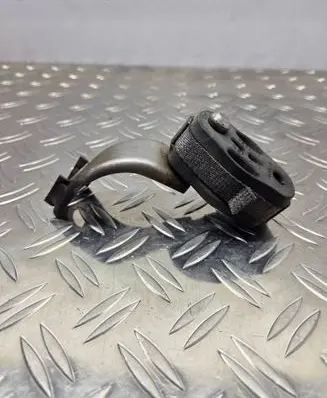 BMW 5 F10 F11 Muffler mount bracket/holder 8509978 16009210