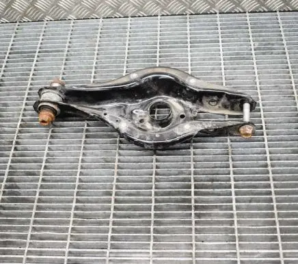 BMW 1 F20 F21 Rear upper control arm/wishbone 6792541