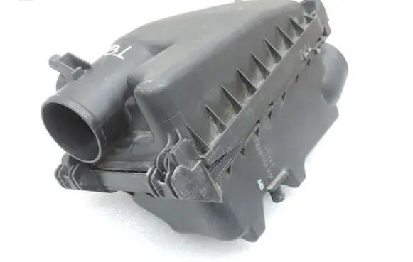 Toyota Yaris Air filter box