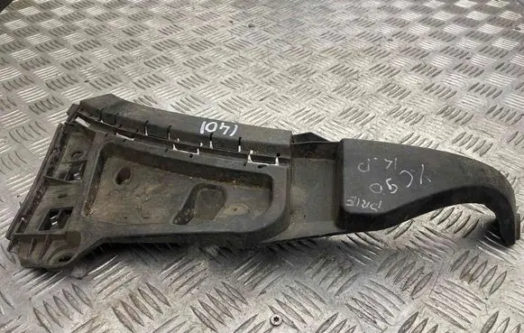 Volvo XC90 Front bumper mounting bracket 08620563