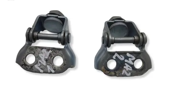 Mazda 2 Tailgate/trunk/boot hinge 