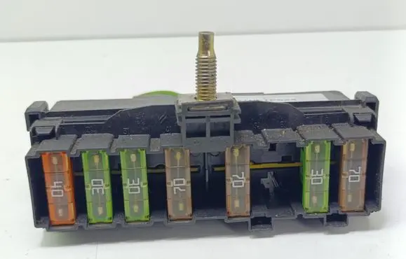 Peugeot 307 Fuse module 
