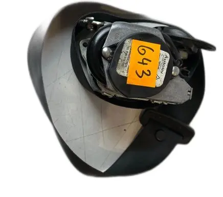 Peugeot 208 I Set of seat belts 98063158XX