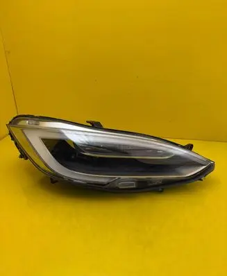 Tesla Model S Headlight/headlamp 105357500C