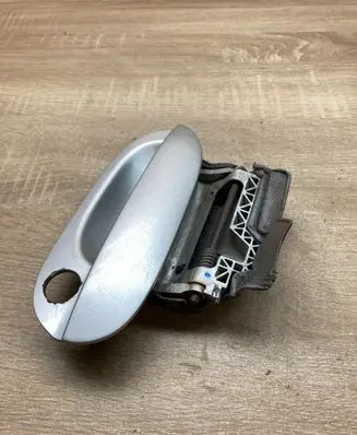 BMW 5 E39 Front door exterior handle 