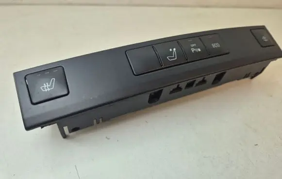Mercedes-Benz E W212 Seat heating switch A2128209710 33913101 0904050918