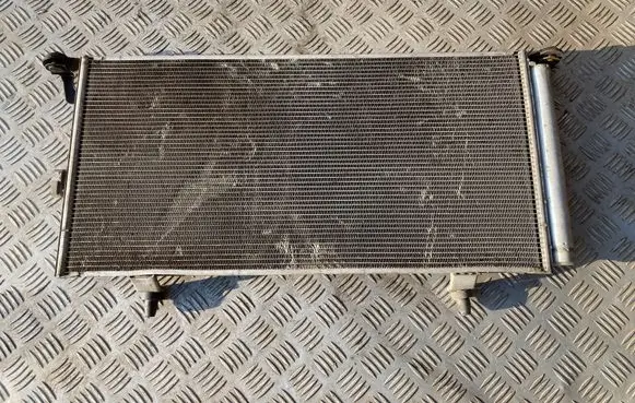 Subaru Outback A/C cooling radiator (condenser)