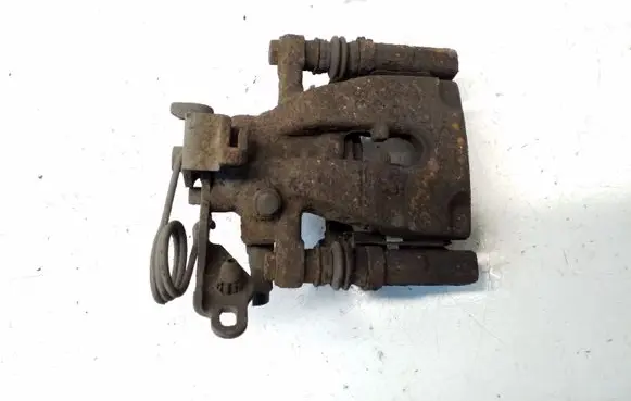 Ford Kuga I Rear brake caliper