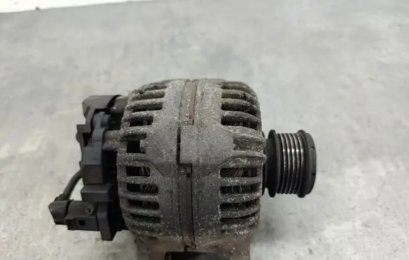 Volkswagen Golf V Generator/alternator