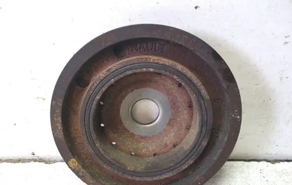 Dacia Logan I Crankshaft pulley 28317