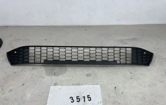 Front bumper lower grill