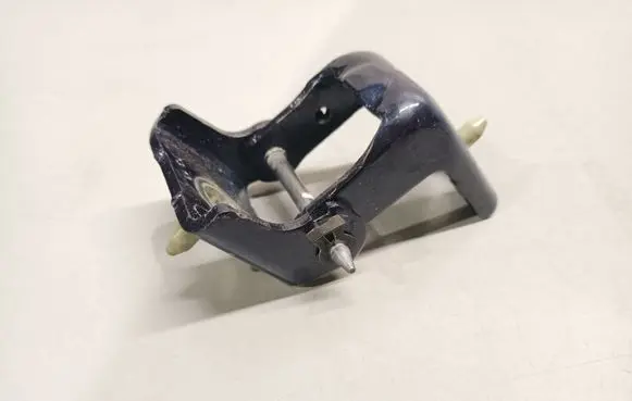 Peugeot 5008 II Rear door lower hinge 1608322580