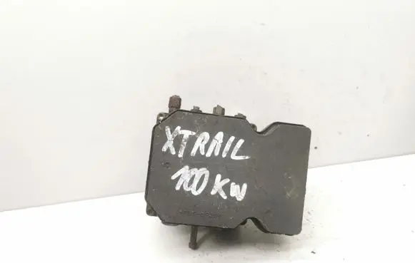 Nissan X-Trail T30 ABS Pump D8401