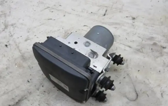 Audi A8 S8 D4 4H ABS Pump 4H0907379T