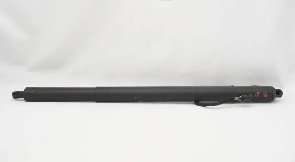 Volkswagen PASSAT B8 Tailgate/trunk strut/damper 3G9827851C