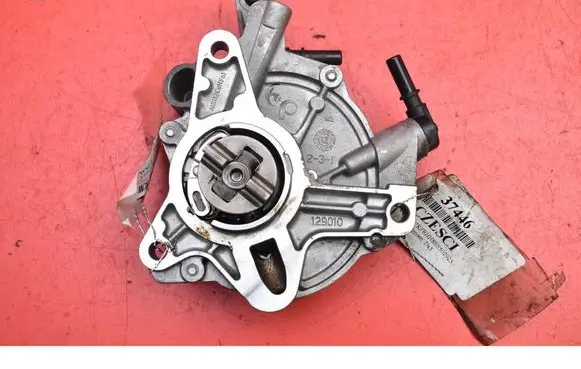 Citroen DS5 Vacuum pump 9673836180