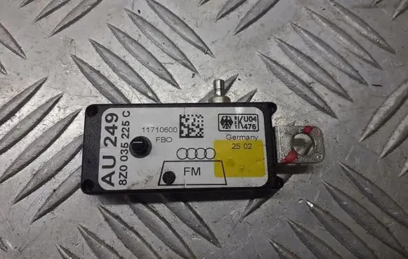 Audi A2 Sound amplifier 8Z0035225C