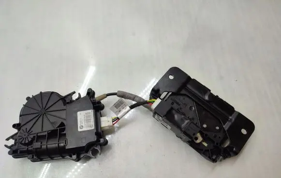 Tailgate/trunk/boot lift motor