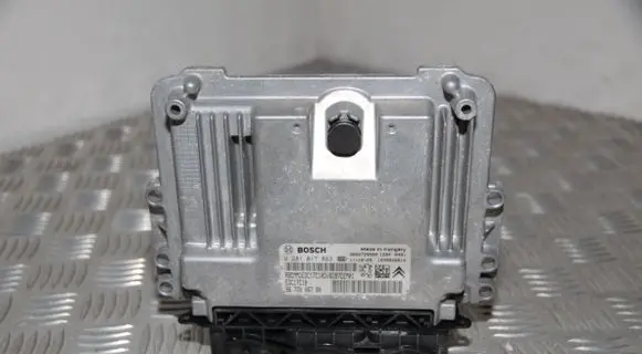 Citroen Berlingo Engine control unit/module 0281017863 9677006780