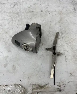 Mercedes-Benz GL X164 Front door lock (next to the handle)