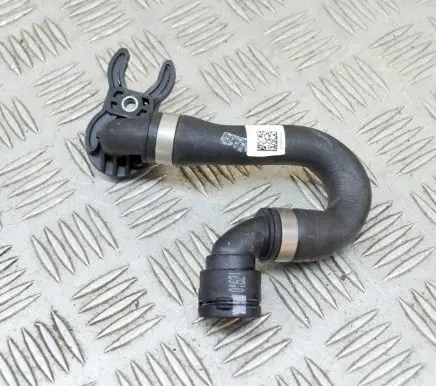 BMW 5 G30 G31 Engine coolant pipe/hose 8596352