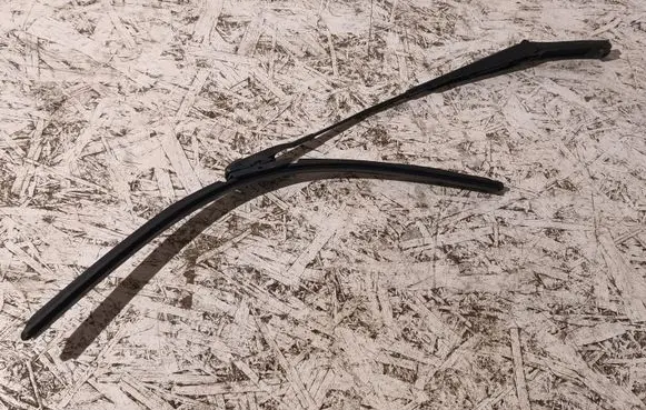 Audi A5 Front wiper blade arm 8W1955407