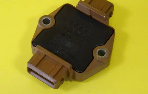 Audi A6 S6 C5 4B Ignition amplifier control unit 4A0905351