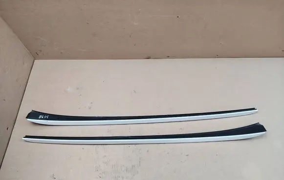 Hyundai i40 Windshield trim 861313Z000 861323Z000