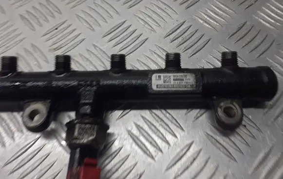 Citroen C5 Fuel main line pipe 9654726280