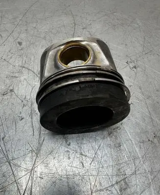 Volkswagen Crafter Piston 79016