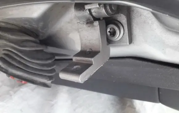 Audi A6 S6 C5 4B Rear door lower hinge