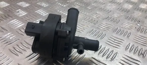 Mercedes-Benz E C207 W207 Electric auxiliary coolant/water pump A2118350028