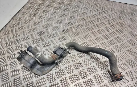 Honda CR-V Coolant pipe/hose 