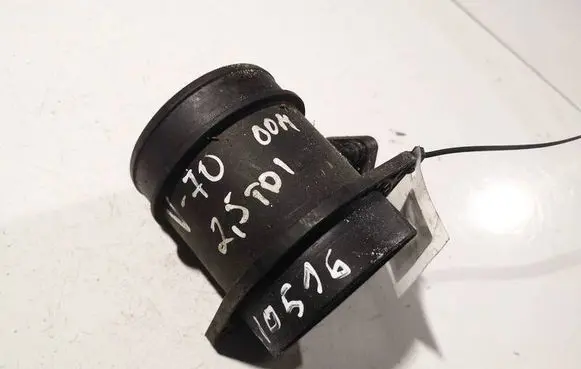 Volvo S70 V70 V70 XC Mass air flow meter 0280218108 8670112