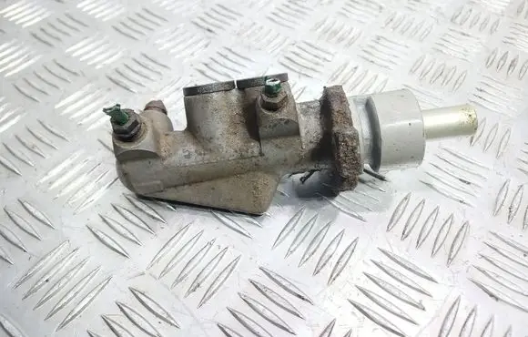 Renault Kangoo I Master brake cylinder