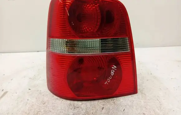 Volkswagen Touran I Rear/tail lights